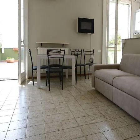 Terrazzasolemare Mimosa * ヴァラッツェ