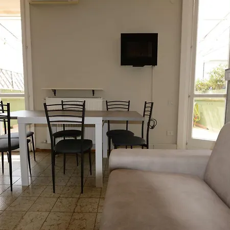 Terrazzasolemare Mimosa דירה *